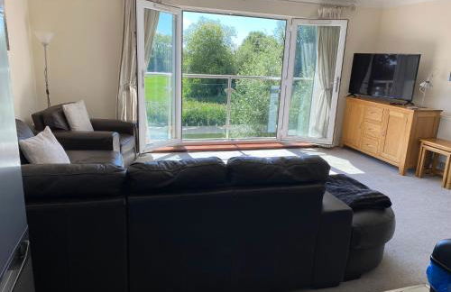 2BR 2 Bath Riverside Penthouse 2 Parking View Near St Neots - Foto 46