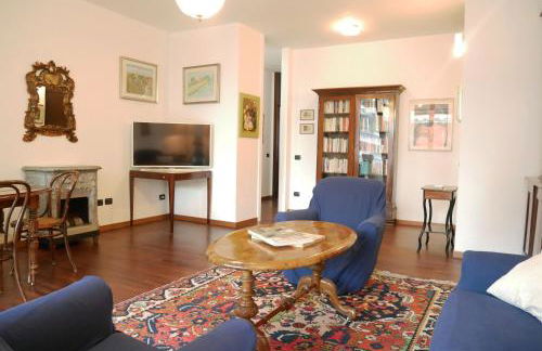 GuestHost - Raffaella splendido bilo x4 - Photo 3