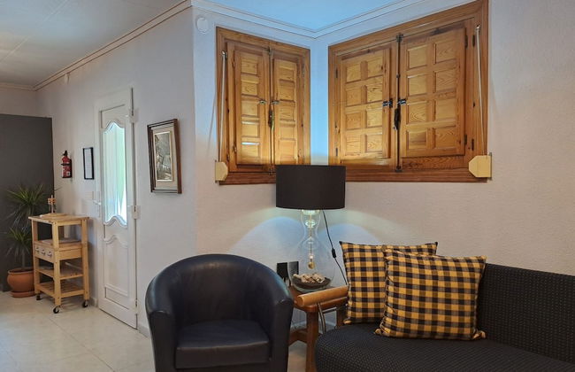 La Marina Oasis, 2-beds, Sleeps 4, 10 min to Beach - Foto 13