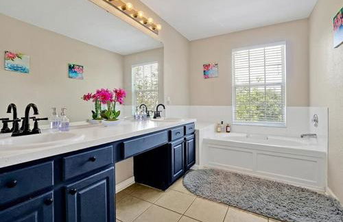 Themed Windsor Hills 6BR Private Pool Gameroom - Foto 20