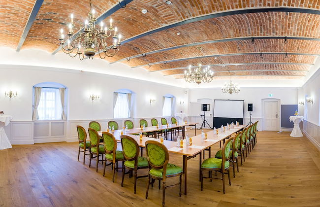 Schloss Thalheim - Photo 46