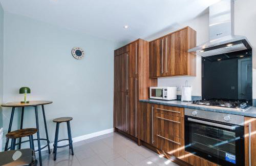 3 Bedroom Semi-Detached Home Sleeps 5 with Driveway - Foto 56