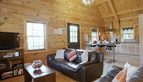 Kingfisher Lodge - E4159A - Photo 2