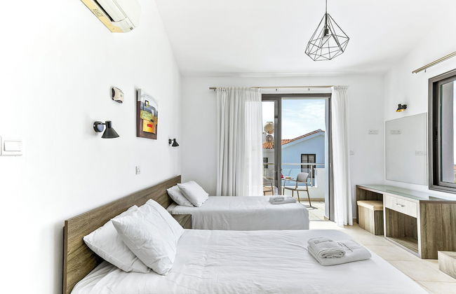 Platzia Beach Villas - Foto 9