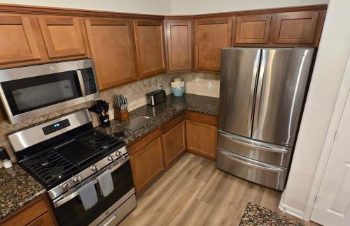 Modern Spacious Home Near the medical center, NRG, Downtown and UHD - Photo 25