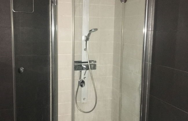 Traditional Studio near Airport - Foto 13