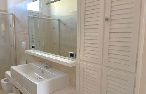 LUNA SUL PORTO Seaview Apartment - Bright and Spacious Flat in Central Nettuno, Steps from the Marina, Beaches, and Train Station - Photo 19