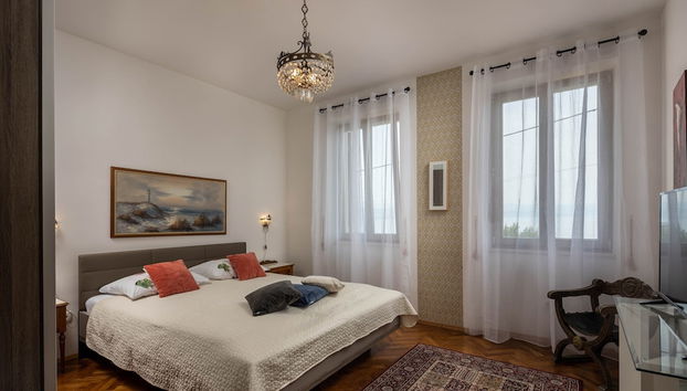 Villa Okra With Pool - Photo 4, Room