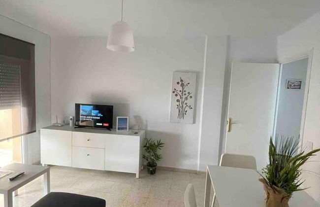 Renovated and Newly Furnished 3 Bedroom Apartment - Foto 9