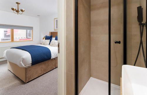 Flatzy - Prime City Apartment with Free Parking & Ping Pong Table - Foto 18