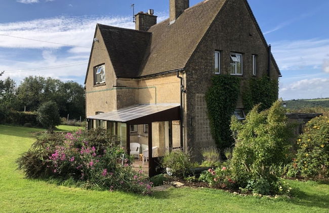 Beautiful 3 Bedroomed Cotswolds Farmhouse - Photo 43