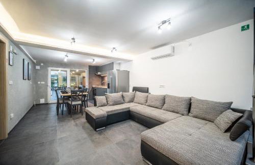 Villa Nesa - beautiful guest house at continental Croatia with Outdoor swimming pool, Sauna and 3 Bedrooms - Foto 5