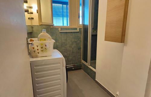 Grand F3 lumineux 55 m proche centre, plages, balcon, clim - Foto 10