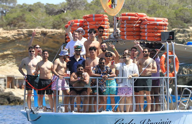 Cala Salada + Cala Conta Boat Tour - Foto 16