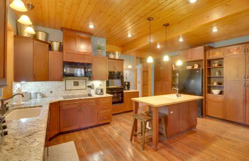 Enchanting Glacier Park Getaway by Flathead Lake! - Foto 7