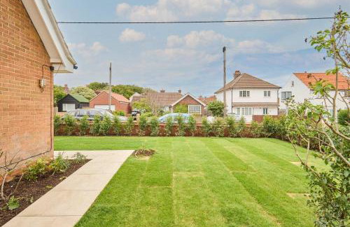 The Beach House - Photo 35