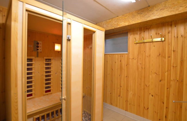 Holiday Home in Robertville Near Lake & Sauna - Photo 30