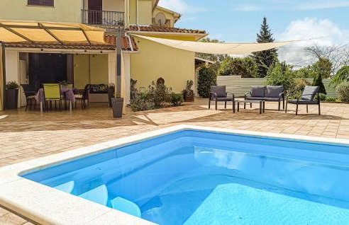 2 Bedroom Awesome Home In Zeliski - Foto 6