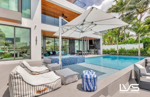 Carlotta- New Construction Luxury Waterfront Villa - Foto 77