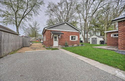 Waterfront Syracuse Home with Patio and Fire Pit! - Foto 27