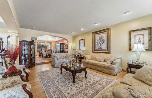 Mountain View Mansion - Photo 7