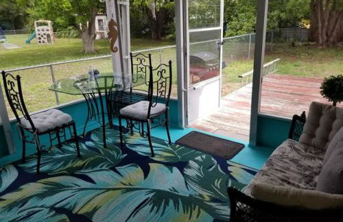 Endless Summer Oasis with a Pool - Foto 25