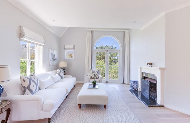 Sublime Five bed Property in Glorious Setting - Photo 2