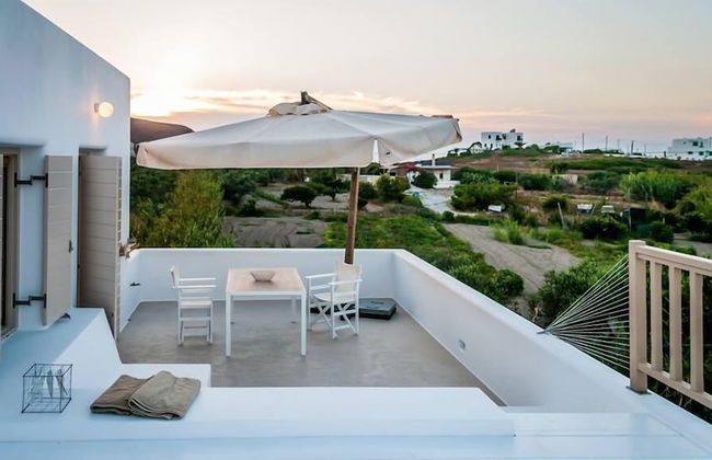 Milia Gi Suites - Photo 37