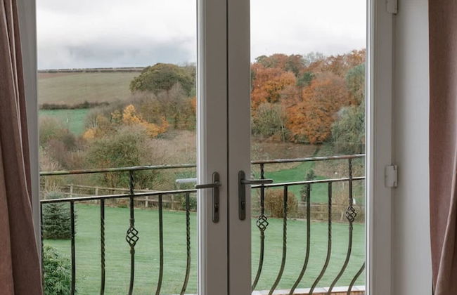 Luxury Langtoft Stud - Sleeps 10 - Photo 23