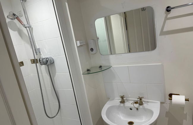 Stylish Apartment in Chafford Hundred - Photo 4