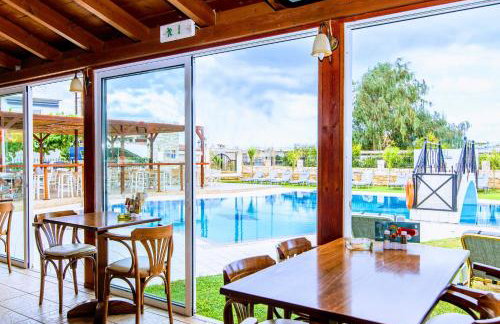 Yiannis Manos Hotel Resort - Foto 26