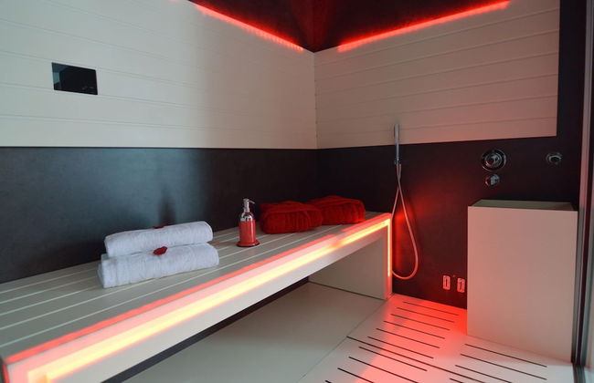 Deluxe Holiday Home in Welkenraedt with Hot Tub & Steam Shower - Foto 25