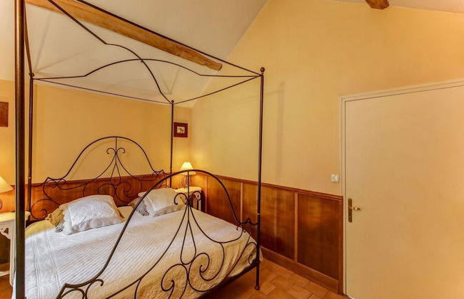 Holiday Home in a Park in Raizeux With Terrace - Foto 3