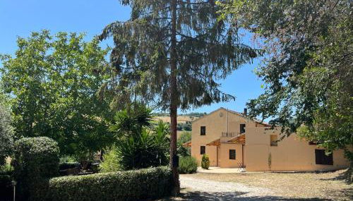 Vineyard Farmhouse in Massignano - Foto 1