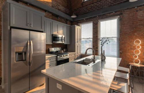 BUBBLES FANTASY SUITE Explore OTR and Rhinegeist - Foto 5