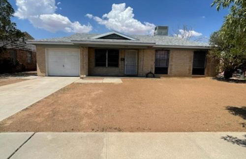 3BD, Pet Friendly House with Huge Backyard - Foto 19