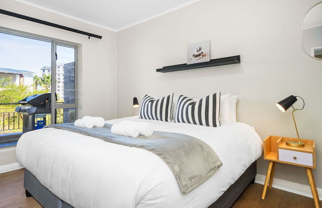 Mayfair Luxury 212 - Photo 15