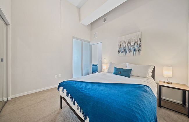 Cincinnati City Club Apartments by Airriva - Photo 4