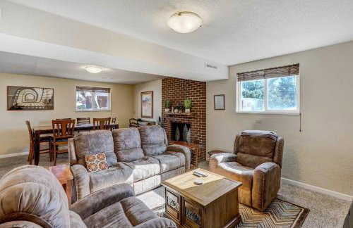 Crestpoint Court Family Multi-Level Near UCCS & BBQ - Foto 1