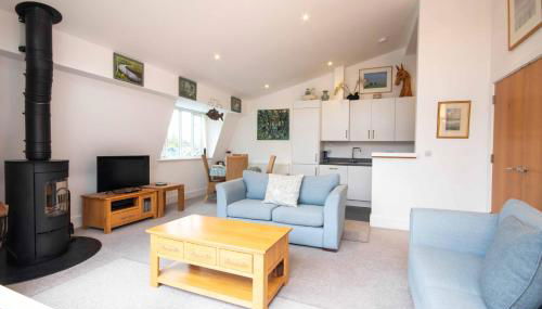 Crow's Nest Penthouse Apartment with Free Spa Access - Foto 5