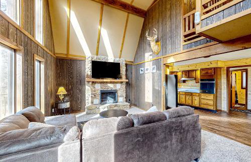 12 Mi to Downtown Hot Tub, Fire Pit Game Room! - Foto 1