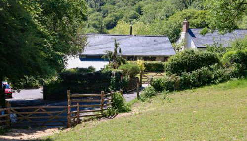 Higher Bumsley Barn - Photo 2