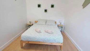 Charmante Maisonnette Rénovée - 5 min d'Argenton Sur Creuse - Foto 2