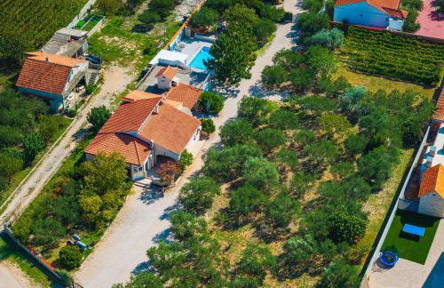 MY DALMATIA - Holiday home Nadalina with private pool and jacuzzi - Photo 13