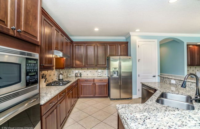 Ultimate 5 Bed 5 Ba Villa with Game Room, Pool & Spa - Ihr4021 - Foto 15