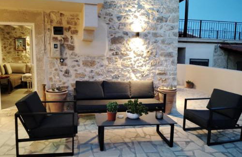 Minfot Local House - Photo 47