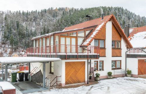 Schwarzwalduhren Nescht Triberg - Foto 3