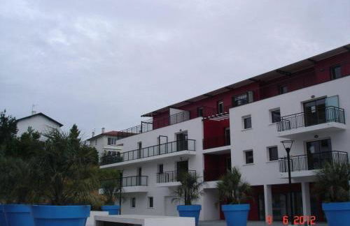 Patio Arena, appartement 2 étoiles, terrasse, parking, wifi, entrée et sortie autonomes, local vélos - Foto 16