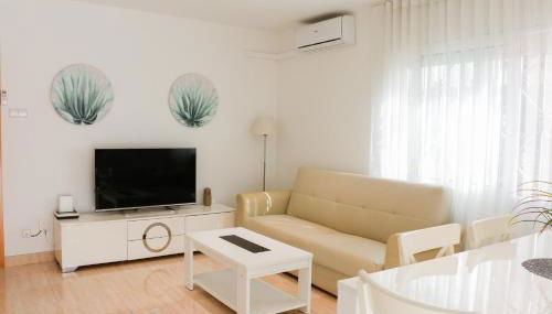 Cozy Apartment Rocamar - Photo 3