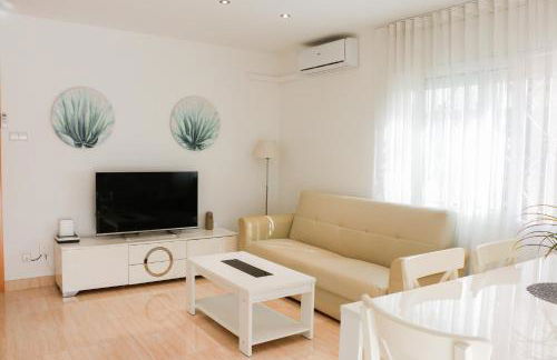 Cozy Apartment Rocamar - Photo 3